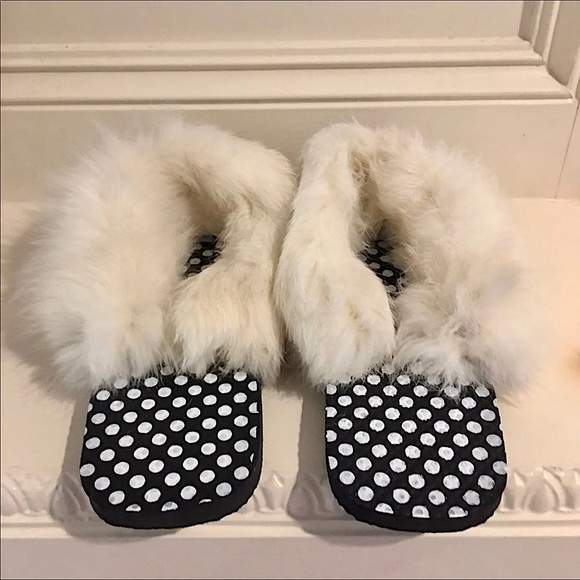 Rabbit Fur Thongs - Picture 7 of 8